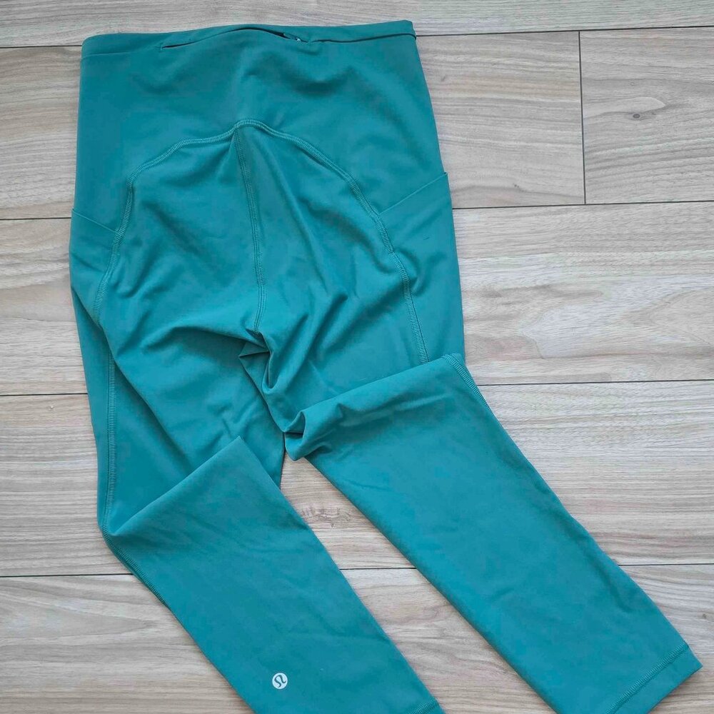 Lululemon Wunder Train High-Rise Crop 23” Leggings Size 4 Purple Gym Yoga